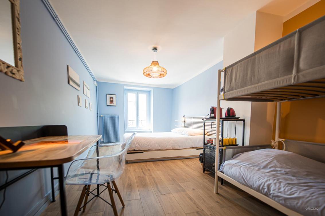 Chambres D'Hotes Du Bistrot D'Ici Saint-Saturnin  Kültér fotó